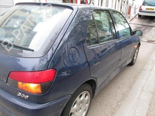 Front left lock PEUGEOT 306 Hatchback (7A, 7C, N3, N5) 1.8 16V | BP25537305C98 