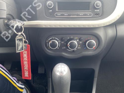 Venstre solskærm RENAULT TWINGO III (BCM_, BCA_) 1.0 SCe 70 (BCMB) | BP28202616I1 - Image 17