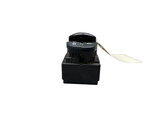 Left front window switch NISSAN NAVARA NP300 Pickup (D23, D23T) 2.3 dCi 4x4 (D231) | BP28622193I27
