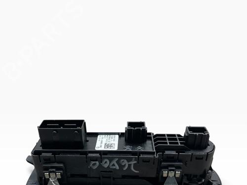 Used Left front window switch Left front window switch 38682306 38682306