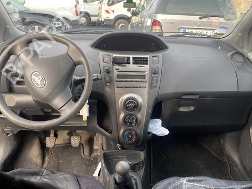 Left front window switch TOYOTA YARIS (_P9_) 1.0 VVT-i (KSP90_, KSP90R) | BP25573597I27 