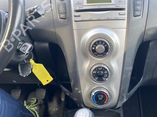 Left front window switch TOYOTA YARIS (_P9_) 1.0 VVT-i (KSP90_, KSP90R) | BP25581857I27 - Image 21