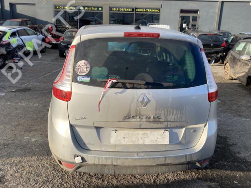 Fuse box RENAULT GRAND SCÉNIC III (JZ0/1_) 1.6 dCi (JZ00, JZ12) | BP32098073E1 