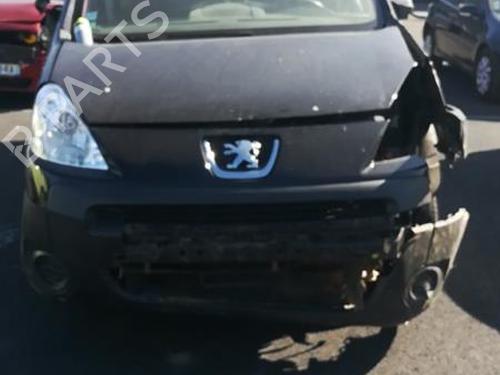 Right front steering knuckle PEUGEOT PARTNER Box Body/MPV 1.6 HDi | BP25557108M26 