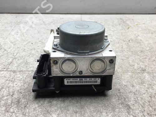 Used ABS pump RENAULT KANGOO / GRAND KANGOO II (KW0/1_) 1.5 dCi 90 (KW05, KW08, KW0G, KW11) (90 hp) 25573329