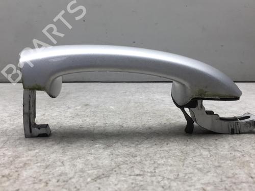 Used Rear right exterior door handle VW GOLF VI (5K1) 2.0 TDI (110 hp) 25521677