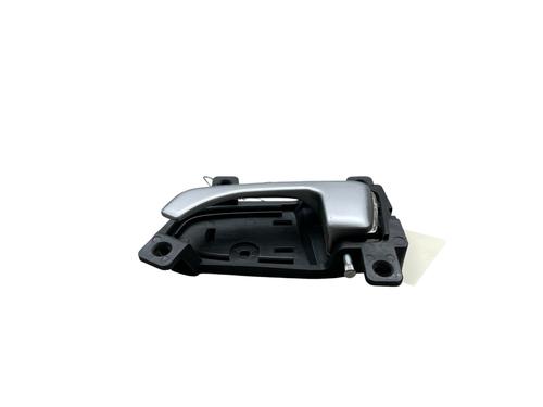 Used Front left interior door handle Front left interior door handle KIA SPORTAGE III (SL) 1.7 CRDi (116 hp) 28201935 28201935