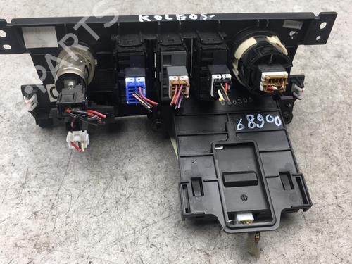 Card reader RENAULT KOLEOS I (HY_) 2.0 dCi 4x4 (HY0K) | BP25547353E4 