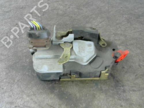 Fechadura trás direita Fechadura trás direita 25537126 25537126