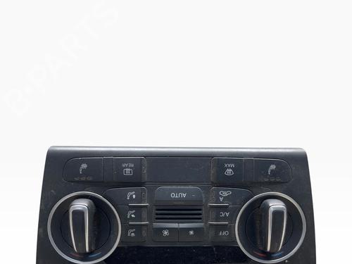 climate-control-audi-q3-8ub-8ug-2011-2012-2013-2014-2015-2016-2017-2018-2019-2020-30817678 main image