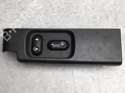 Used Left front window switch Left front window switch LAND ROVER FREELANDER I (L314) 2.0 Td4 4x4 (112 hp) 25533544 25533544