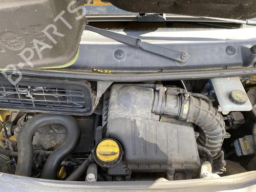 Luz interior RENAULT TRAFIC II Van (FL) 2.0 dCi 90 (FL0H, FL00, FL01, FL0M, FL0P, FL0S) | BP25514581I8 - Image 28