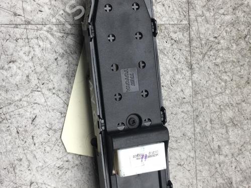 Used Left front window switch TOYOTA COROLLA Verso (ZER_, ZZE12_, R1_) 2.2 D-4D (AUR10_, AUR10R) (136 hp) 25534013