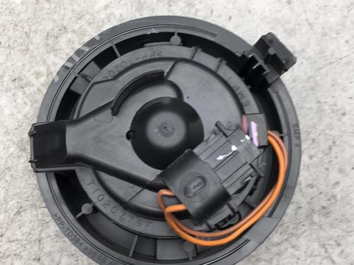 Used Heater blower motor RENAULT CLIO IV (BH_) 1.5 dCi 75 (75 hp) 25551005