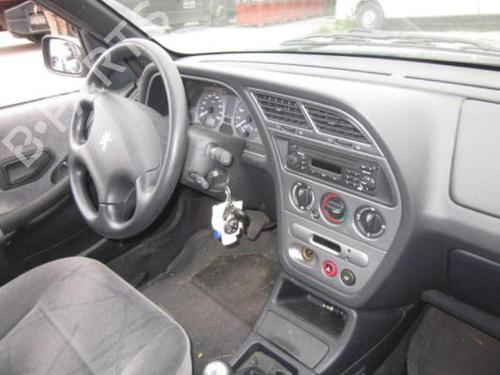 Front left lock PEUGEOT 306 Hatchback (7A, 7C, N3, N5) 1.8 16V | BP25537305C98 