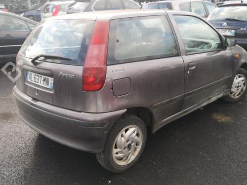 Right taillight FIAT PUNTO (176_) 60 1.2 (176AP, 176AR, 176AQ, 176BB) | BP25584322C35 