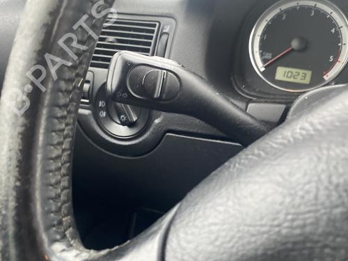 Seat buckle VW GOLF IV (1J1) 1.9 TDI | BP25566418I32 