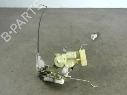 Used Front right lock TOYOTA YARIS (_P1_) 1.0 (SCP10_, SCP10R) (65 hp) 25583432