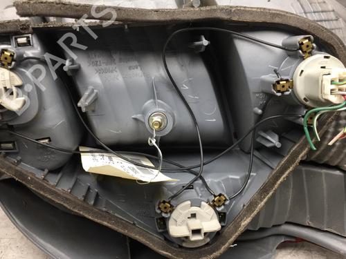 Højre baglygte TOYOTA YARIS (_P1_) 1.4 D-4D (NLP10_, NLP10R) (75 hp) 25514748