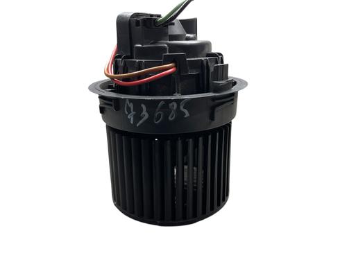 Used Heater blower motor DACIA SANDERO II 1.2 (75 hp) 30778501