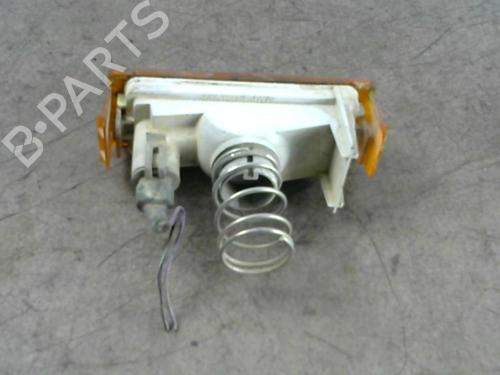 Used Left front indicator RENAULT RAPID Box Body/MPV (F40_, G40_) 1.6 D (F404) (55 hp) 25584015