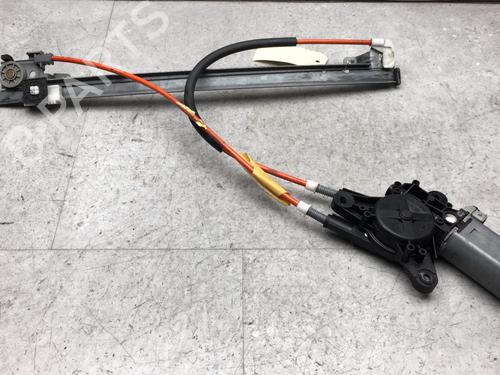 Used Front right window mechanism Front right window mechanism PEUGEOT 106 I (1A, 1C) 1.1 (60 hp) 25581918 25581918