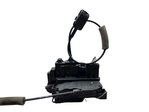 Used Front right lock Front right lock RENAULT MASTER III Bus (JV) [2011-2026] 33397104 33397104