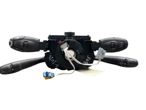 Used Steering column stalk Steering column stalk PEUGEOT 308 I (4A_, 4C_) 1.6 HDi (92 hp) 25572911 25572911