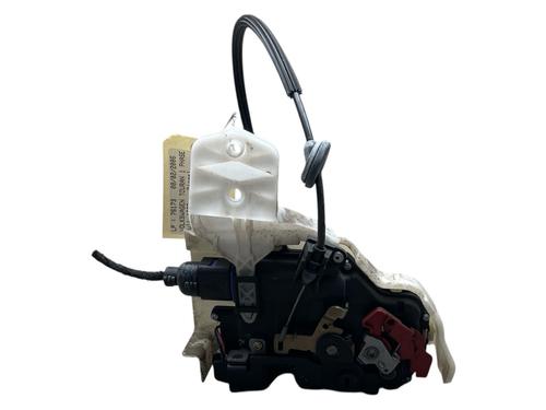 Cerradura puerta trasera derecha Cerradura puerta trasera derecha VW TOURAN (1T1, 1T2) 1.9 TDI (105 hp) 37527626 37527626