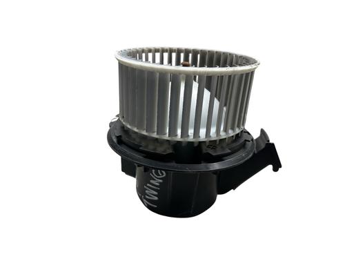 Used Heater blower motor Heater blower motor RENAULT TWINGO III (BCM_, BCA_) 1.0 SCe 65 (BCMJ) (65 hp) 27317047 27317047