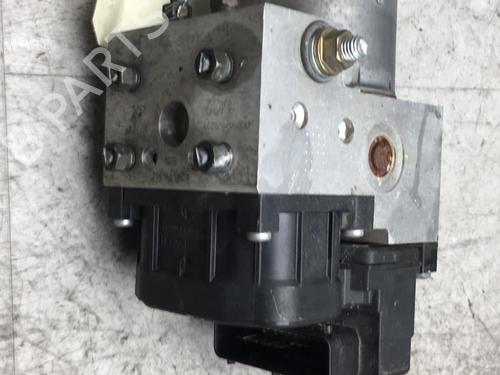ABS Bremseaggregat TOYOTA YARIS (_P1_) 1.0 (SCP10_, SCP10R) (65 hp) 25547068