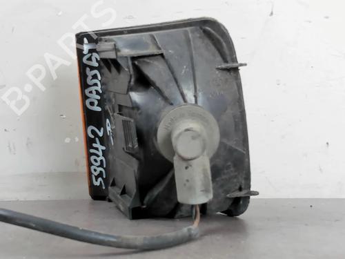 Used Right front indicator VW PASSAT B3/B4 (3A2, 35I) 1.6 (72 hp) 27576166