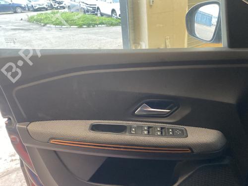 Left front window switch DACIA SANDERO III 1.0 TCe 100 ECO-G | BP33550486I27 - Image 37