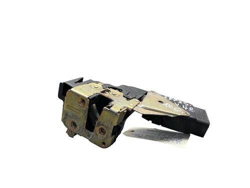 Front left lock VOLVO V40 Estate (645) 1.8 i | BP25551797C98 