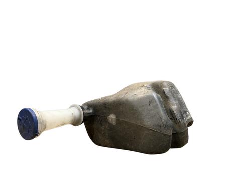 Used Windscreen washer tank Windscreen washer tank CITROËN SAXO (S0, S1) 1.4 VTS (75 hp) 25568320 25568320