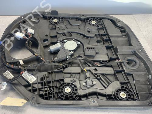 Rudehejsemekanisme Højre foran KIA CARENS IV 1.7 CRDi | BP25553247C23 