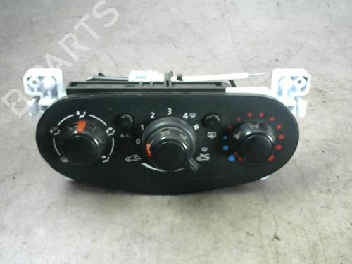 climate-control-dacia-sandero-ii-2012-25583446 main image