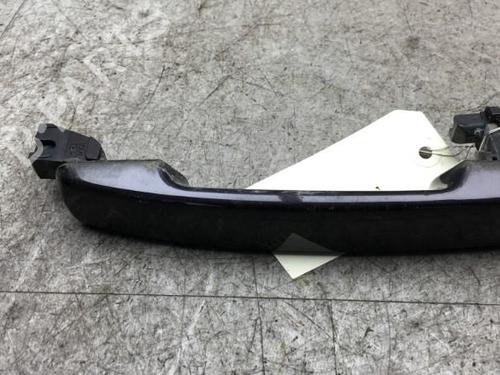 Używane Klamka zewnętrzna drzwi przednich prawych NISSAN QASHQAI / QASHQAI +2 I (J10, NJ10, JJ10E) 1.5 dCi (106 hp) 25573436