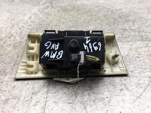 Used Headlight switch BMW 3 (E90) 318 d (122 hp) 25546640
