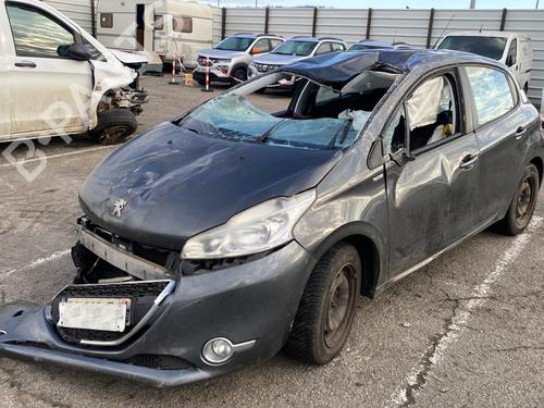 Brugte PEUGEOT 208 I (CA_, CC_) 1.2 VTI 82 (82 hp) 4425735