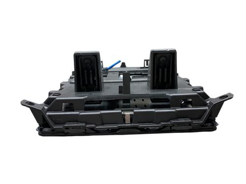 display-monitor-renault-megane-iv-hatchback-b9amn_-2015-29513584 main image