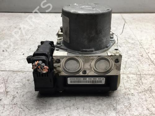 Used ABS pump ABS pump RENAULT SCÉNIC II (JM0/1_) 1.5 dCi (JM02, JM13) (101 hp) 25545760 25545760