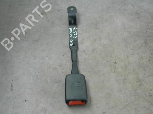 Used Seat buckle VW POLO (6N2) 1.4 TDI (75 hp) 25537050
