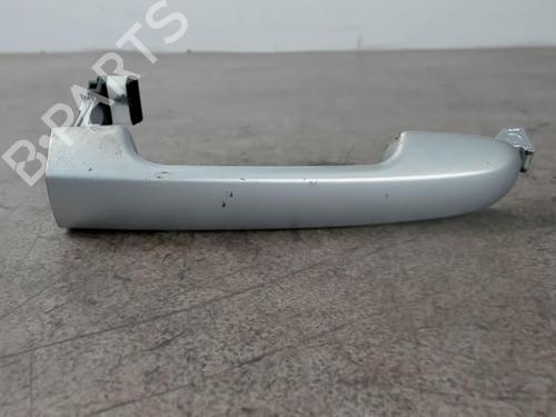 Used Front left exterior door handle HYUNDAI i30 (FD) 1.6 CRDi (90 hp) 25579059