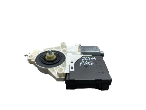 Fensterhebermotor hinten links für Fensterhebermotor hinten links AUDI A3 Sportback (8PA) 1.6 TDI (105 hp) 35927670 35927670