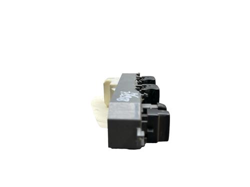 Left front window switch TOYOTA URBAN CRUISER (_P1_) 1.4 D-4D (NLP110_, NLP110R) | BP25542935I27 