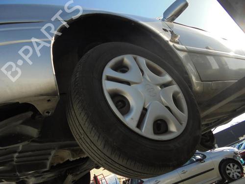 Left front indicator TOYOTA COROLLA Liftback (_E11_) 2.0 D-4D (CDE110_, CDE110R) | BP25578080C32 