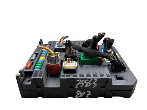fuse-box-peugeot-207-wa_-wc_-2006-2007-2008-2009-2010-2011-2012-2013-2014-2015-32212314 main image