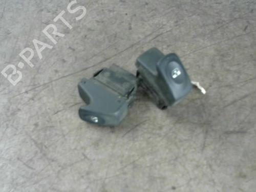 Used Switch RENAULT MEGANE I (BA0/1_) 1.6 e (BA0F, BA0S) (90 hp) 25579357