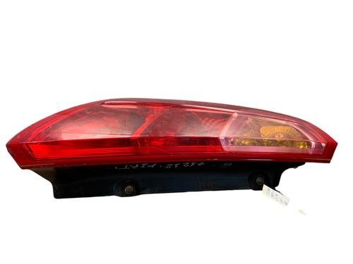 Venstre Baklys FIAT GRANDE PUNTO (199_) 1.9 D Multijet (130 hp) 25542581